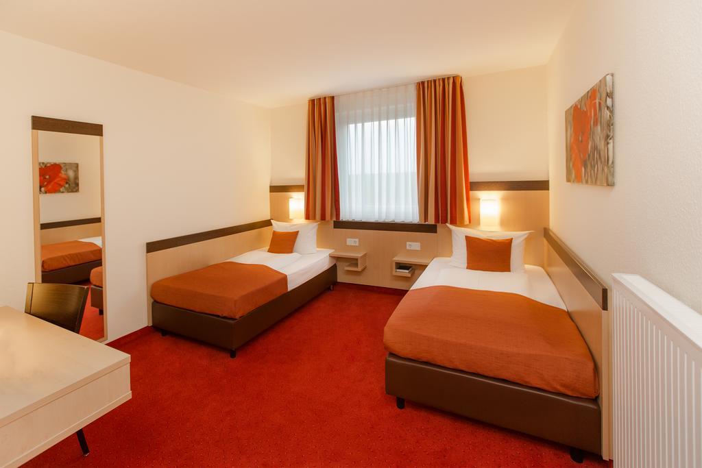 Montana-Hotel Ellwangen Exterior photo