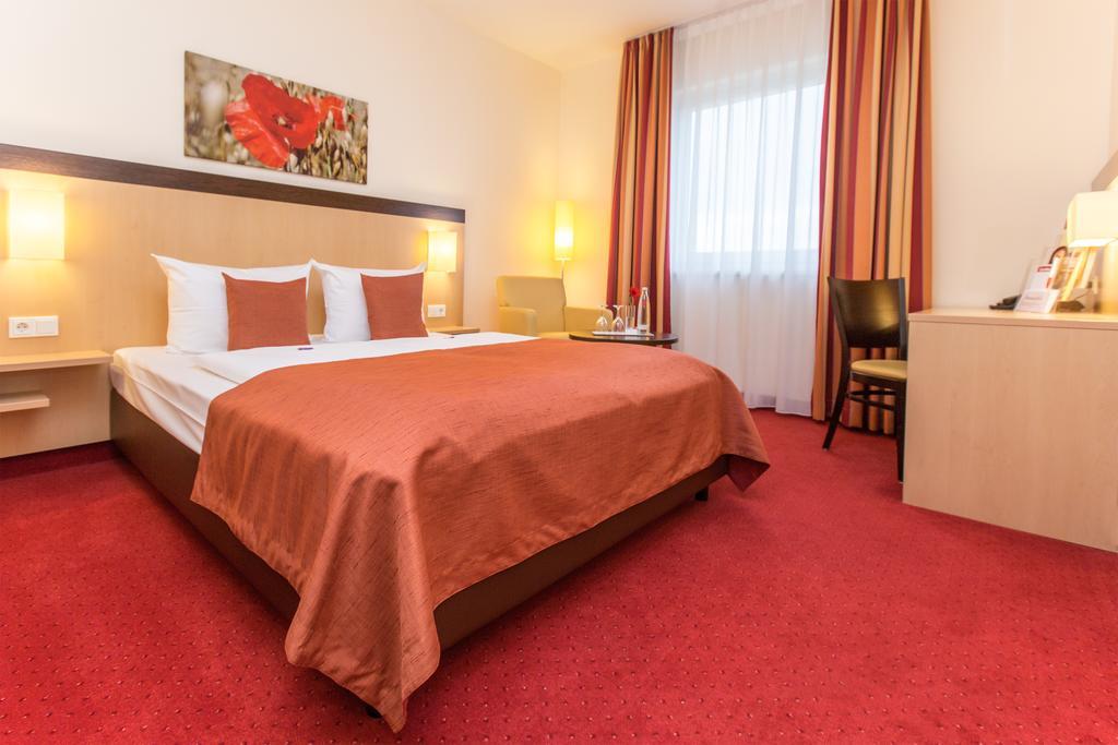 Montana-Hotel Ellwangen Exterior photo